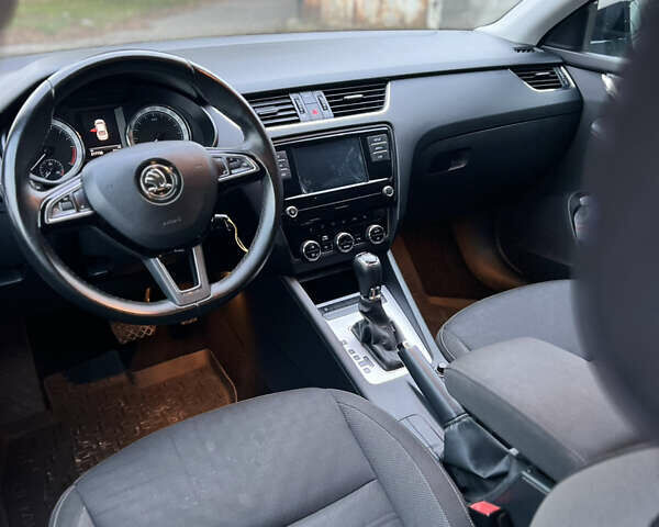 Сірий Шкода Октавія, об'ємом двигуна 1.97 л та пробігом 217 тис. км за 13000 $, фото 6 на Automoto.ua