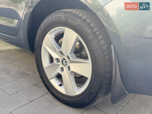 Серый Шкода Октавия, объемом двигателя 1.4 л и пробегом 122 тыс. км за 17200 $, фото 17 на Automoto.ua
