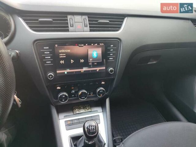 Серый Шкода Октавия, объемом двигателя 1.4 л и пробегом 56 тыс. км за 15400 $, фото 11 на Automoto.ua