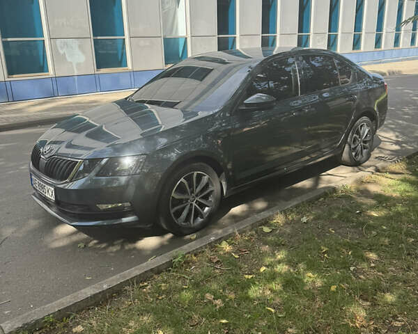 Серый Шкода Октавия, объемом двигателя 1.6 л и пробегом 232 тыс. км за 14000 $, фото 2 на Automoto.ua