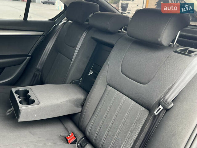 Серый Шкода Октавия, объемом двигателя 2 л и пробегом 232 тыс. км за 16999 $, фото 45 на Automoto.ua