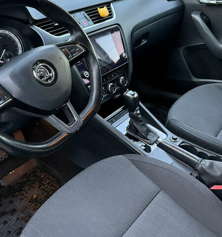 Серый Шкода Октавия, объемом двигателя 1.8 л и пробегом 245 тыс. км за 14200 $, фото 10 на Automoto.ua