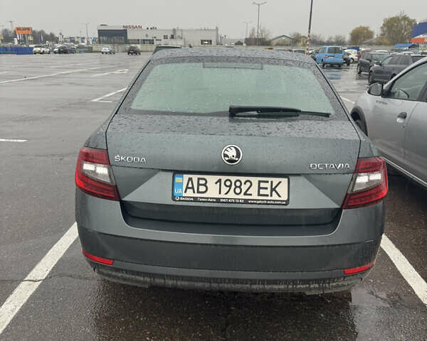 Серый Шкода Октавия, объемом двигателя 1.98 л и пробегом 193 тыс. км за 14500 $, фото 1 на Automoto.ua