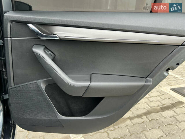 Серый Шкода Октавия, объемом двигателя 2 л и пробегом 232 тыс. км за 16999 $, фото 46 на Automoto.ua