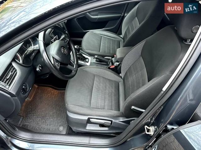 Сірий Шкода Октавія, об'ємом двигуна 2 л та пробігом 193 тис. км за 14999 $, фото 5 на Automoto.ua