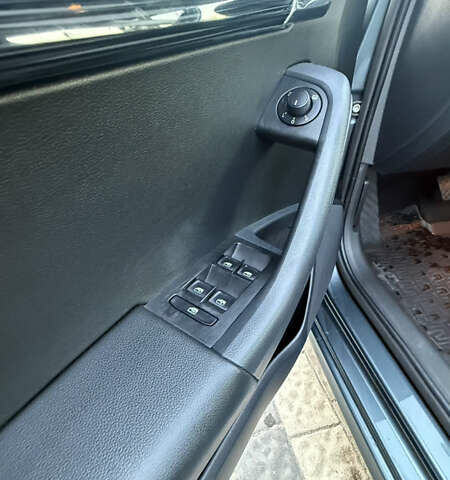 Серый Шкода Октавия, объемом двигателя 1.8 л и пробегом 245 тыс. км за 14200 $, фото 9 на Automoto.ua