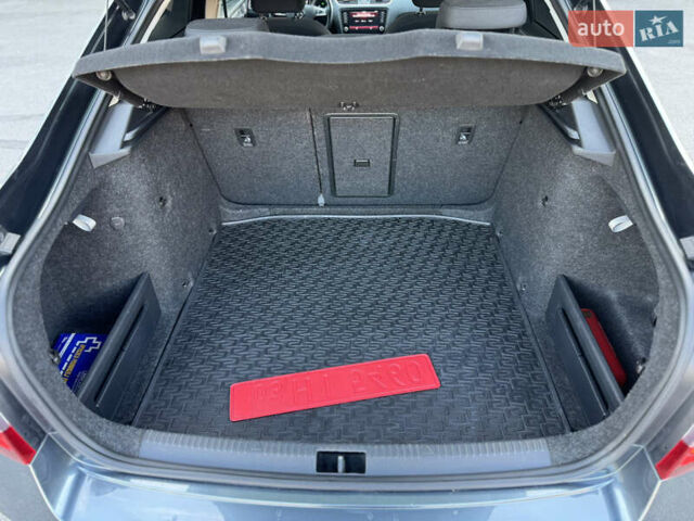 Серый Шкода Октавия, объемом двигателя 2 л и пробегом 233 тыс. км за 17350 $, фото 61 на Automoto.ua