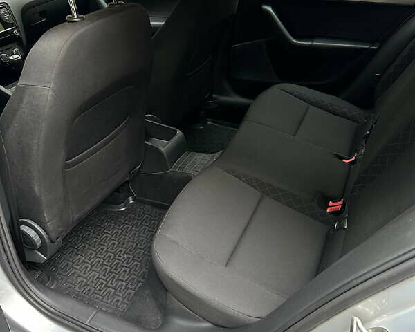 Серый Шкода Октавия, объемом двигателя 1.6 л и пробегом 84 тыс. км за 15000 $, фото 10 на Automoto.ua