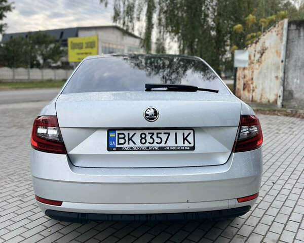 Сірий Шкода Октавія, об'ємом двигуна 1.97 л та пробігом 217 тис. км за 13000 $, фото 4 на Automoto.ua
