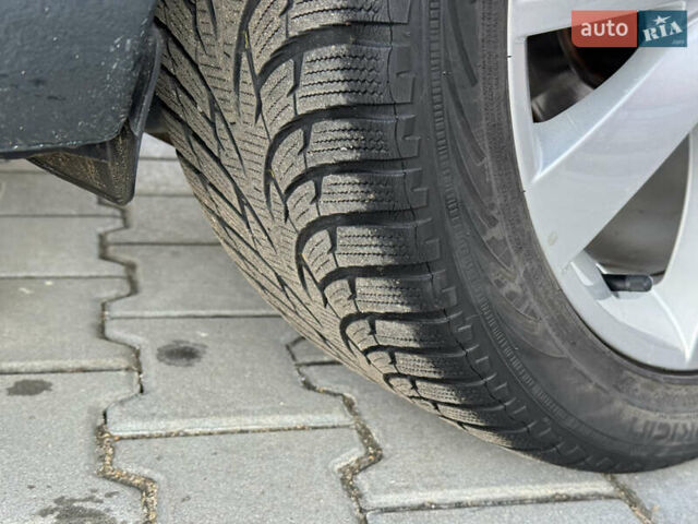 Серый Шкода Октавия, объемом двигателя 2 л и пробегом 233 тыс. км за 17350 $, фото 66 на Automoto.ua