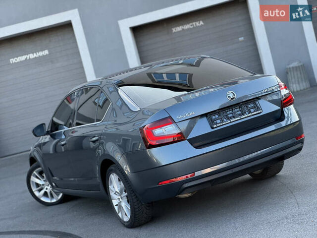 Серый Шкода Октавия, объемом двигателя 2 л и пробегом 233 тыс. км за 17350 $, фото 26 на Automoto.ua