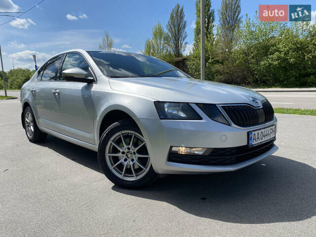 Серый Шкода Октавия, объемом двигателя 1.4 л и пробегом 167 тыс. км за 13500 $, фото 8 на Automoto.ua