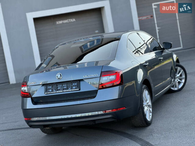 Серый Шкода Октавия, объемом двигателя 2 л и пробегом 233 тыс. км за 17350 $, фото 37 на Automoto.ua