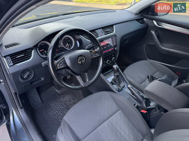 Серый Шкода Октавия, объемом двигателя 2 л и пробегом 233 тыс. км за 17350 $, фото 45 на Automoto.ua