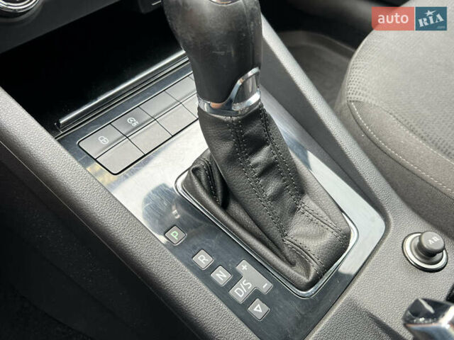 Серый Шкода Октавия, объемом двигателя 2 л и пробегом 232 тыс. км за 16999 $, фото 40 на Automoto.ua