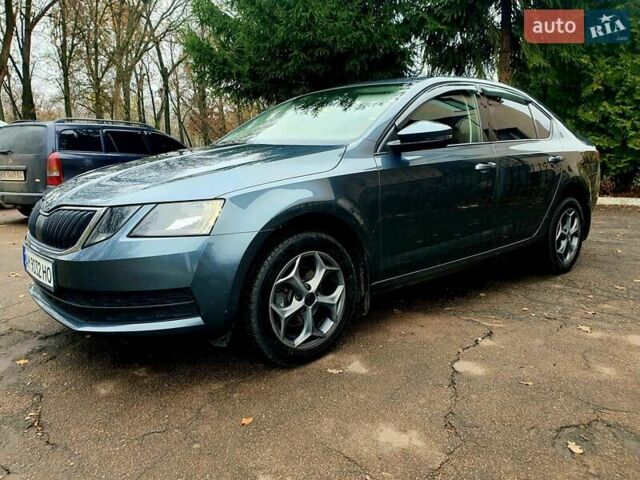 Серый Шкода Октавия, объемом двигателя 1.6 л и пробегом 230 тыс. км за 13700 $, фото 10 на Automoto.ua