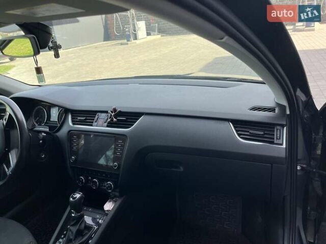 Серый Шкода Октавия, объемом двигателя 1.97 л и пробегом 235 тыс. км за 17000 $, фото 8 на Automoto.ua