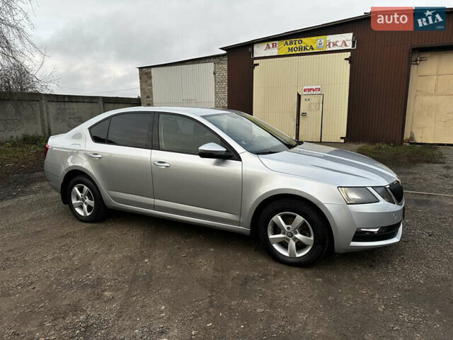 Серый Шкода Октавия, объемом двигателя 1.6 л и пробегом 99 тыс. км за 14800 $, фото 6 на Automoto.ua