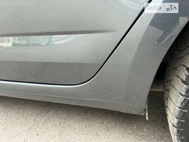 Сірий Шкода Октавія, об'ємом двигуна 2 л та пробігом 236 тис. км за 17400 $, фото 131 на Automoto.ua