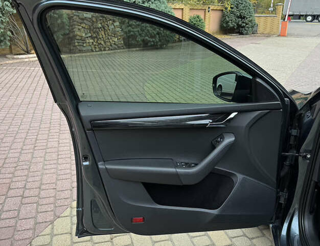 Сірий Шкода Октавія, об'ємом двигуна 2 л та пробігом 190 тис. км за 17500 $, фото 31 на Automoto.ua