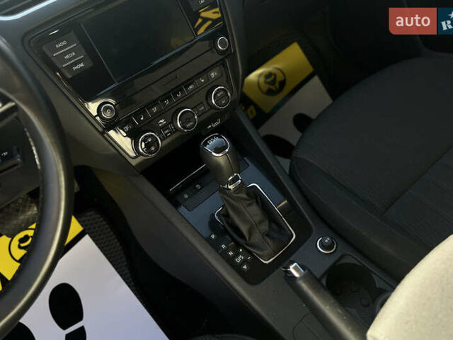 Серый Шкода Октавия, объемом двигателя 1.6 л и пробегом 277 тыс. км за 14600 $, фото 19 на Automoto.ua