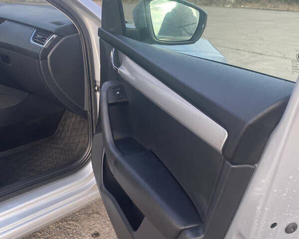 Серый Шкода Октавия, объемом двигателя 1.4 л и пробегом 95 тыс. км за 16700 $, фото 11 на Automoto.ua