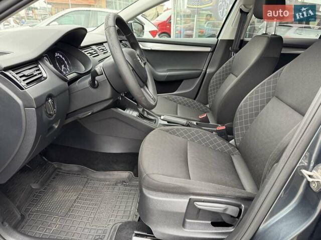 Шкода Октавия 2019 в Киеве на Automoto.ua Серый Шкода Октавия, объемом двигателя 1.6 л и пробегом 168 тыс. км за 14900 $, фото 12 на Automoto.ua