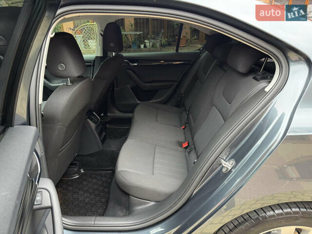 Сірий Шкода Октавія, об'ємом двигуна 2 л та пробігом 190 тис. км за 17500 $, фото 48 на Automoto.ua
