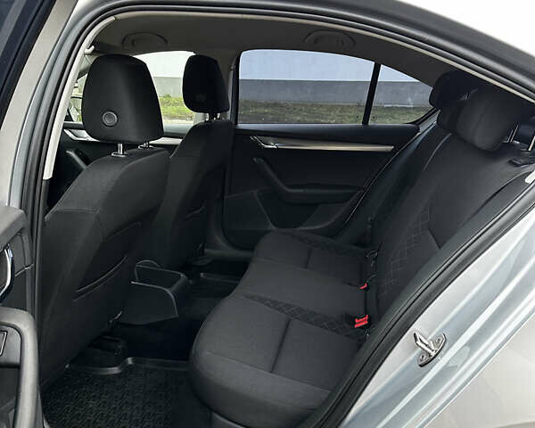 Серый Шкода Октавия, объемом двигателя 1.6 л и пробегом 99 тыс. км за 14800 $, фото 16 на Automoto.ua