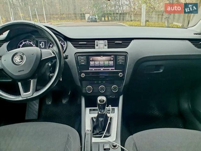 Серый Шкода Октавия, объемом двигателя 1.6 л и пробегом 230 тыс. км за 13700 $, фото 17 на Automoto.ua