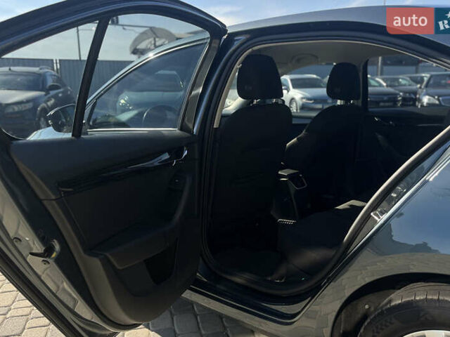 Серый Шкода Октавия, объемом двигателя 1.6 л и пробегом 277 тыс. км за 14000 $, фото 15 на Automoto.ua