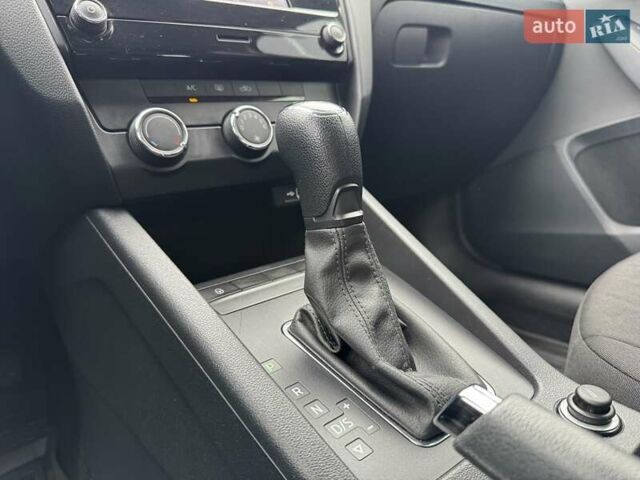 Шкода Октавия 2019 в Киеве на Automoto.ua Серый Шкода Октавия, объемом двигателя 1.6 л и пробегом 168 тыс. км за 14900 $, фото 21 на Automoto.ua