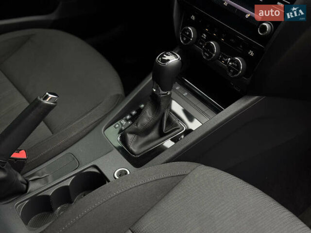 Сірий Шкода Октавія, об'ємом двигуна 2 л та пробігом 190 тис. км за 17500 $, фото 57 на Automoto.ua