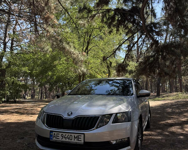 Сірий Шкода Октавія, об'ємом двигуна 1.6 л та пробігом 115 тис. км за 15899 $, фото 3 на Automoto.ua