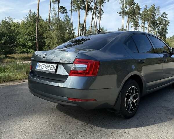 Серый Шкода Октавия, объемом двигателя 1.6 л и пробегом 135 тыс. км за 15900 $, фото 6 на Automoto.ua