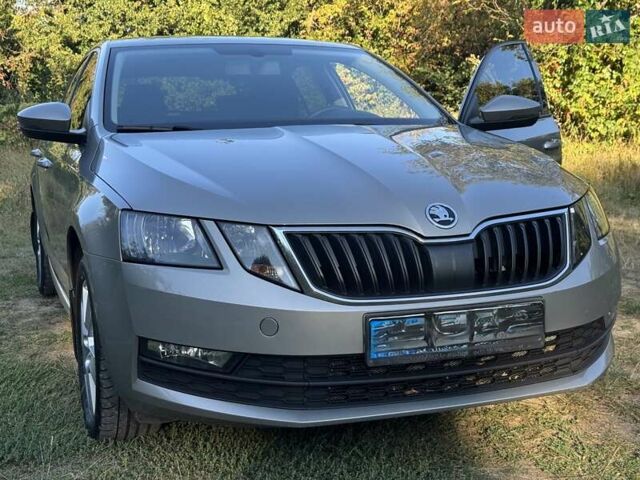 Серый Шкода Октавия, объемом двигателя 1.4 л и пробегом 103 тыс. км за 18500 $, фото 1 на Automoto.ua