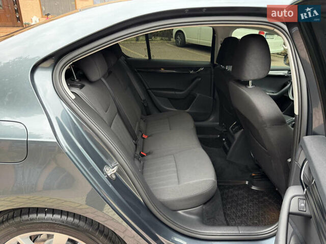 Сірий Шкода Октавія, об'ємом двигуна 2 л та пробігом 190 тис. км за 17500 $, фото 52 на Automoto.ua