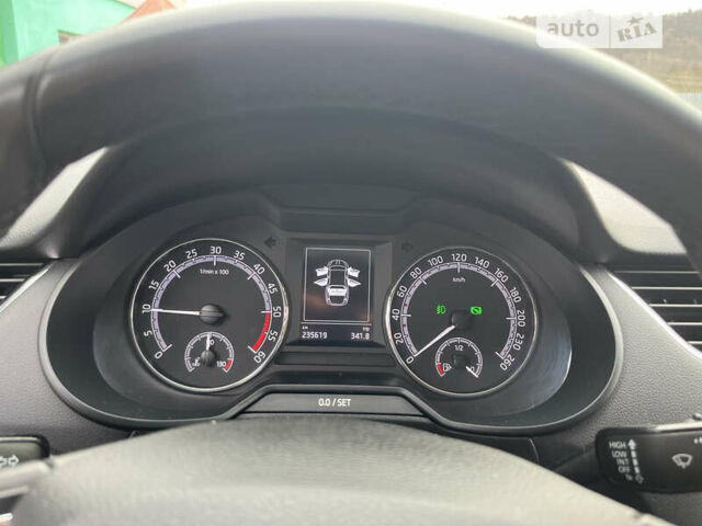 Сірий Шкода Октавія, об'ємом двигуна 2 л та пробігом 236 тис. км за 17400 $, фото 57 на Automoto.ua