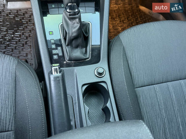 Сірий Шкода Октавія, об'ємом двигуна 2 л та пробігом 243 тис. км за 15800 $, фото 17 на Automoto.ua