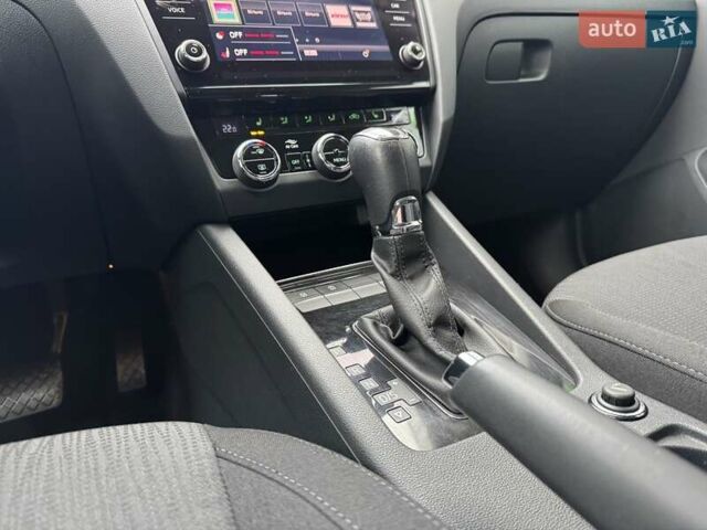 Сірий Шкода Октавія, об'ємом двигуна 1.97 л та пробігом 152 тис. км за 18224 $, фото 28 на Automoto.ua