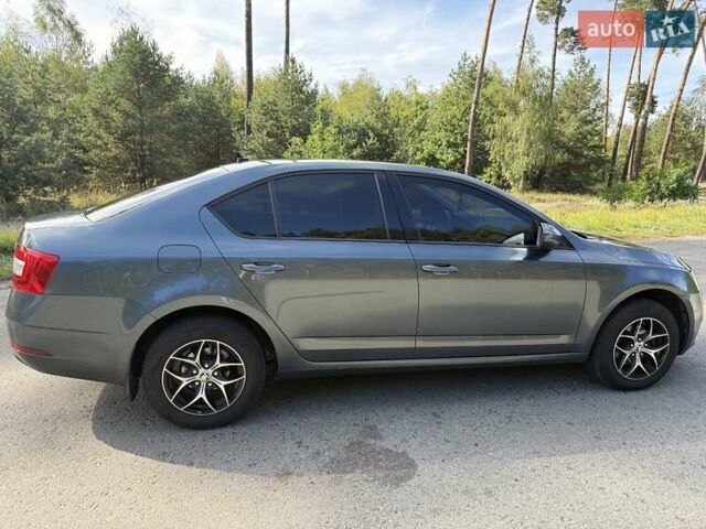 Серый Шкода Октавия, объемом двигателя 1.6 л и пробегом 135 тыс. км за 15900 $, фото 5 на Automoto.ua