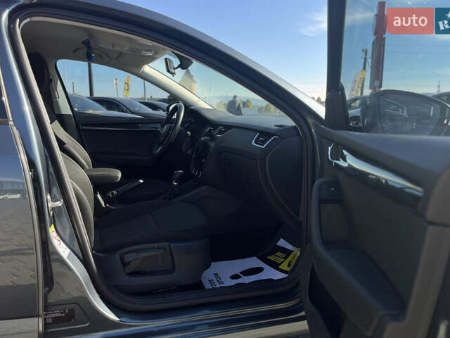 Серый Шкода Октавия, объемом двигателя 1.6 л и пробегом 277 тыс. км за 14000 $, фото 8 на Automoto.ua