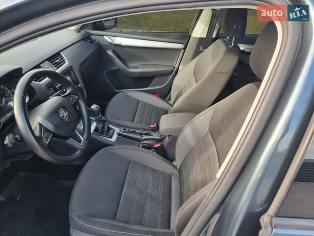 Шкода Октавия 2019 в Мукачеве на Automoto.ua Серый Шкода Октавия, объемом двигателя 1.4 л и пробегом 208 тыс. км за 12500 $, фото 8 на Automoto.ua