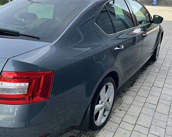 Серый Шкода Октавия, объемом двигателя 1.97 л и пробегом 235 тыс. км за 17000 $, фото 5 на Automoto.ua