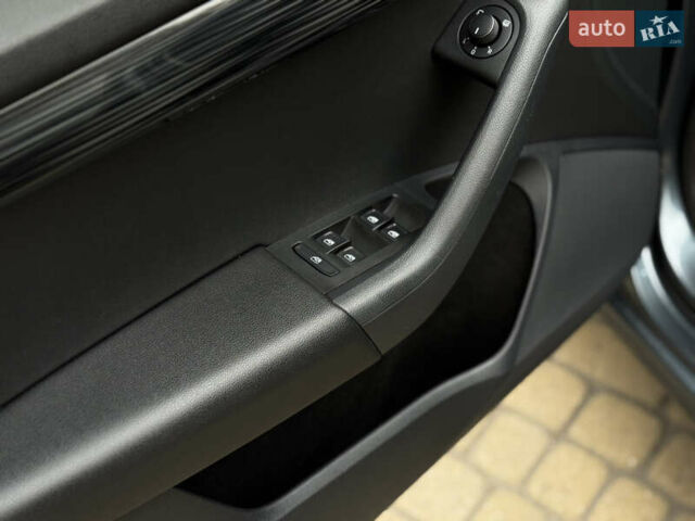 Сірий Шкода Октавія, об'ємом двигуна 2 л та пробігом 190 тис. км за 17500 $, фото 32 на Automoto.ua