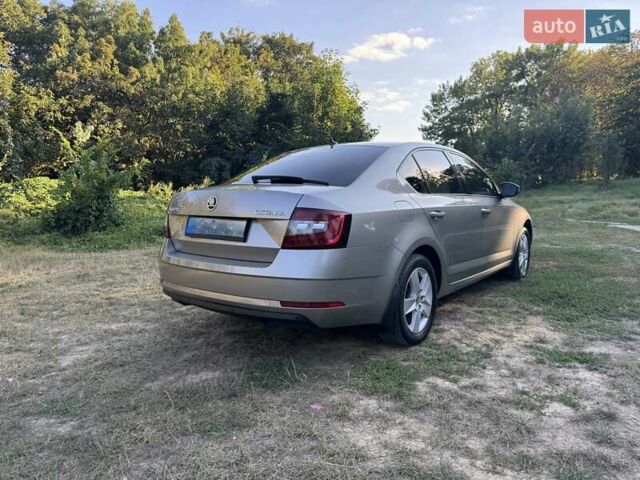 Серый Шкода Октавия, объемом двигателя 1.4 л и пробегом 103 тыс. км за 18500 $, фото 2 на Automoto.ua