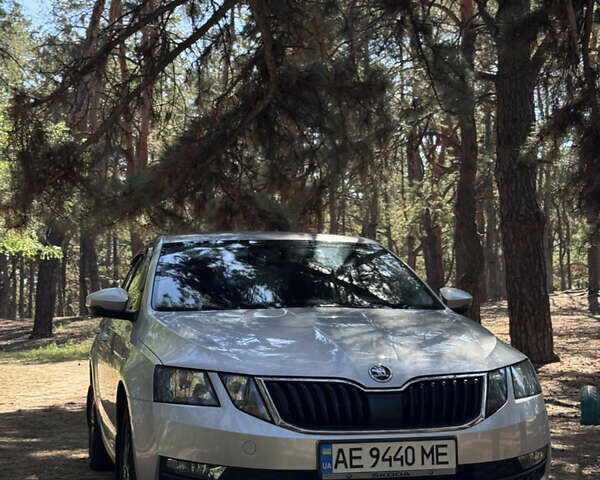 Сірий Шкода Октавія, об'ємом двигуна 1.6 л та пробігом 115 тис. км за 15899 $, фото 13 на Automoto.ua