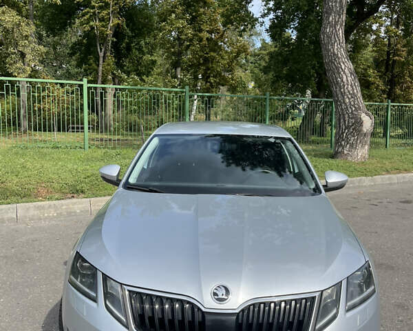 Серый Шкода Октавия, объемом двигателя 1.97 л и пробегом 212 тыс. км за 17500 $, фото 4 на Automoto.ua