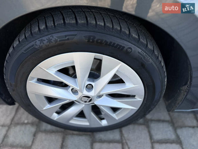 Серый Шкода Октавия, объемом двигателя 1.97 л и пробегом 130 тыс. км за 22888 $, фото 11 на Automoto.ua