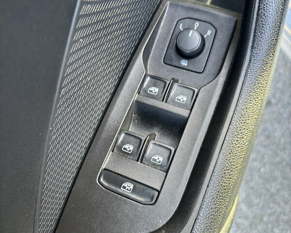 Серый Шкода Октавия, объемом двигателя 1.5 л и пробегом 34 тыс. км за 21000 $, фото 27 на Automoto.ua